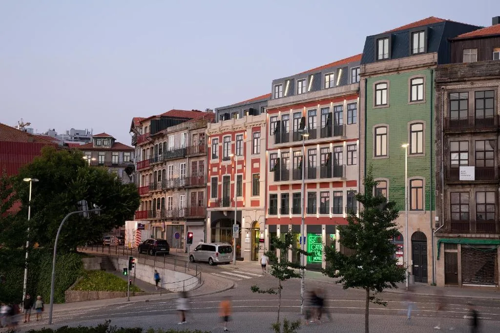 The 6th Bridge Suites Porto, Tapestry Collection by Hilton
