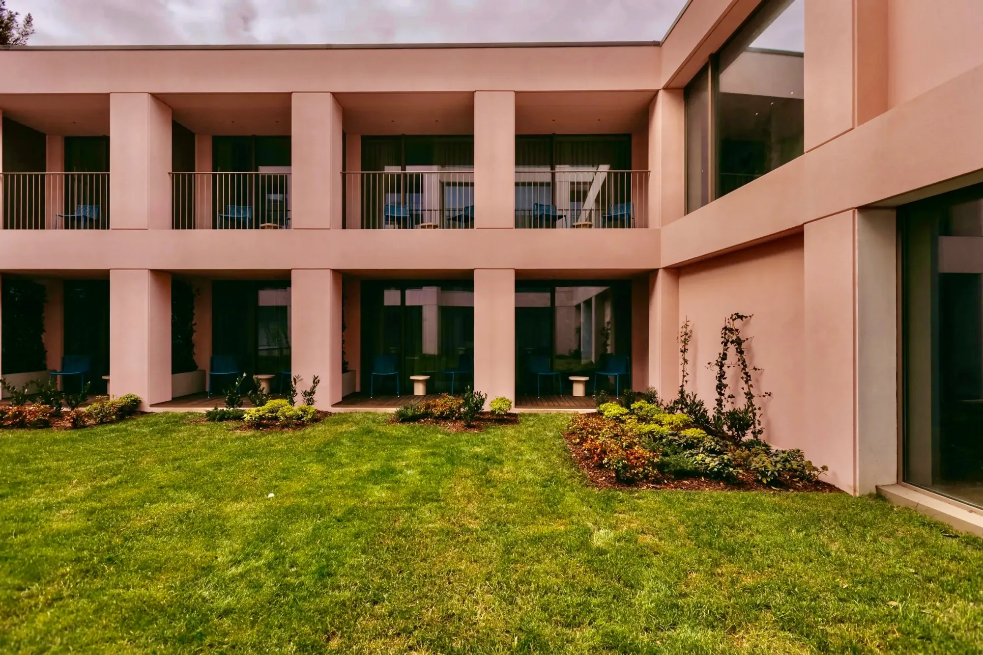 705 O'Porto Hotel
