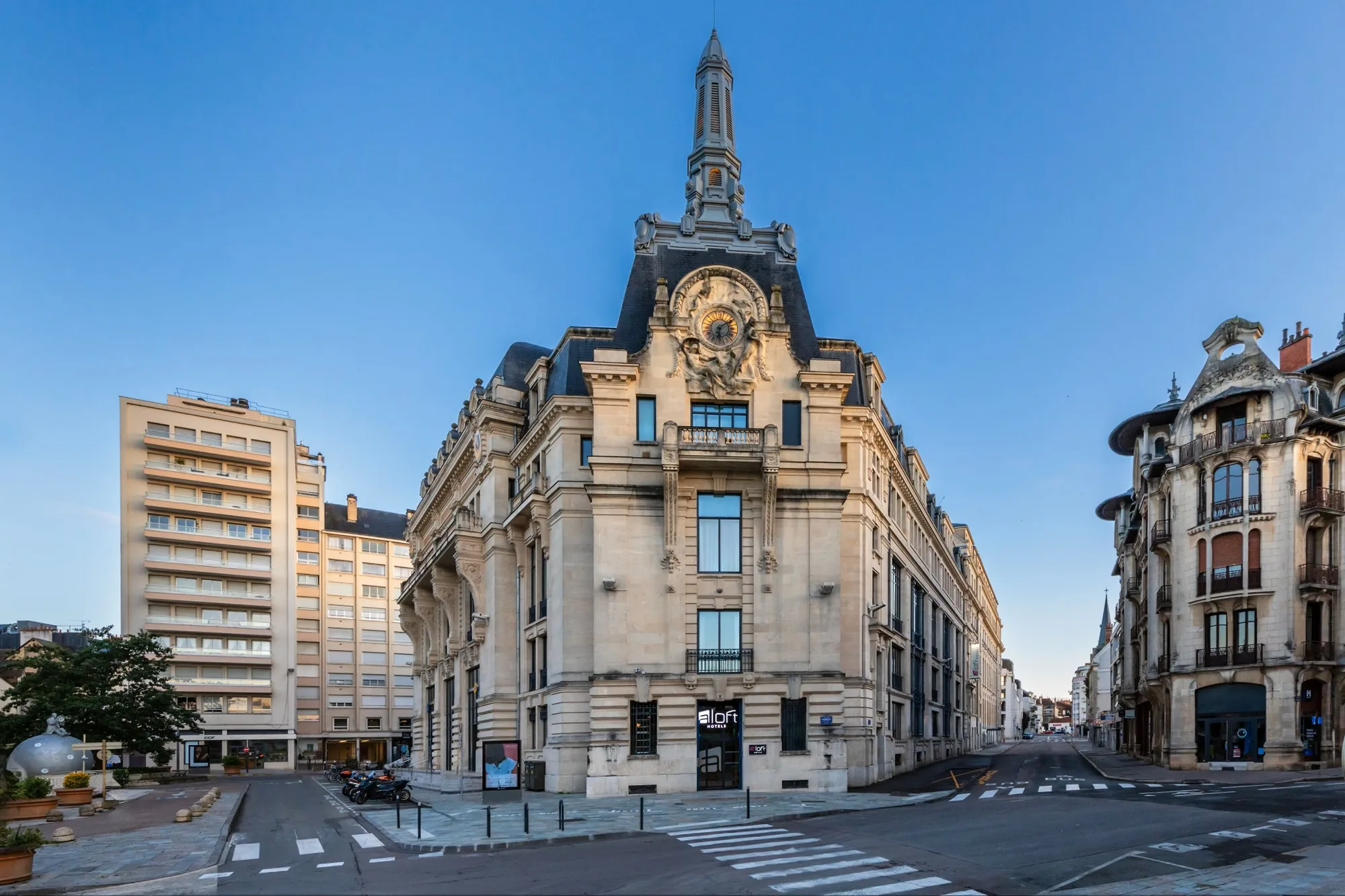 Aloft Dijon