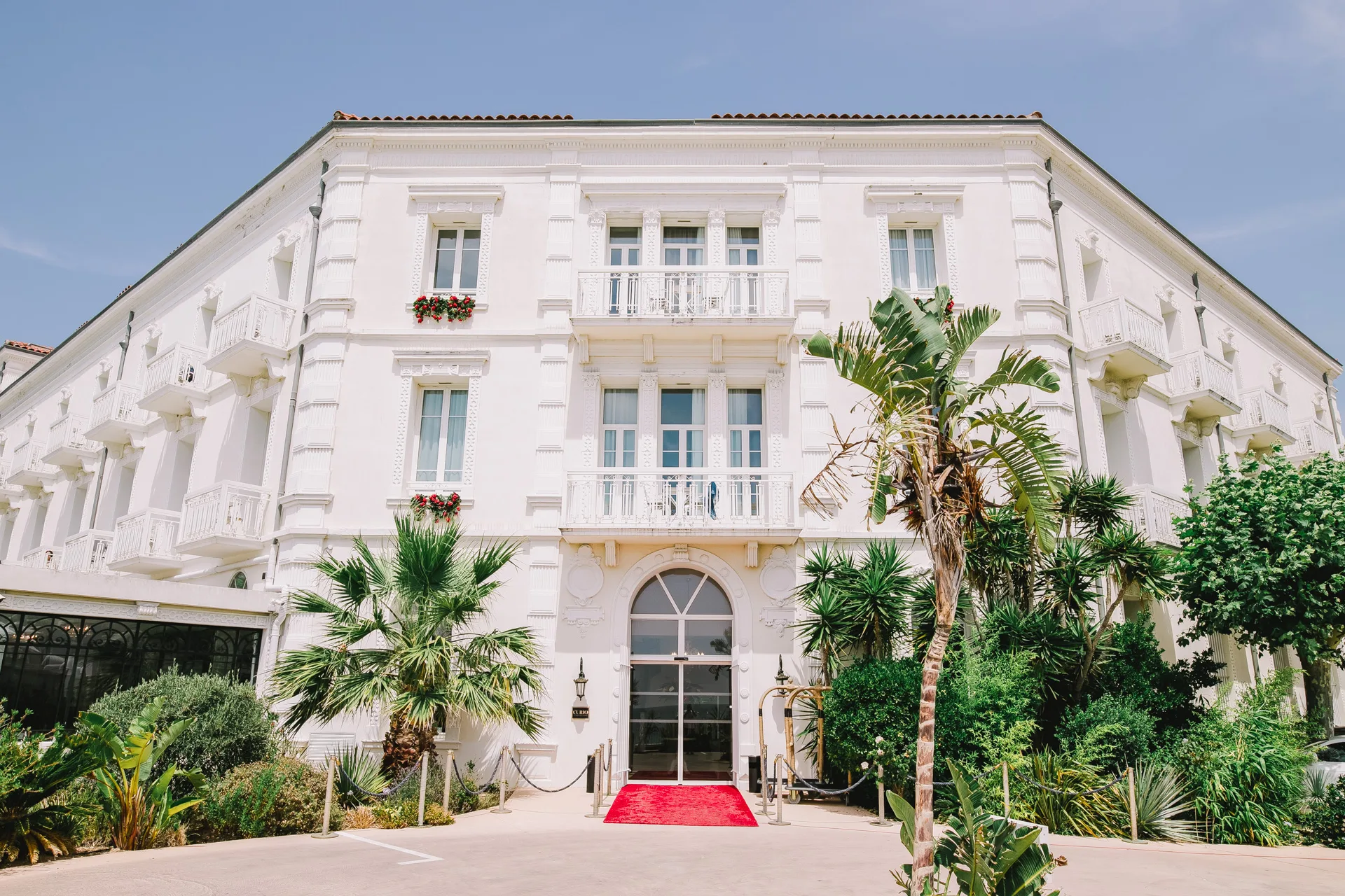 Grand Hôtel des Sablettes Plage, Curio Collection by Hilton