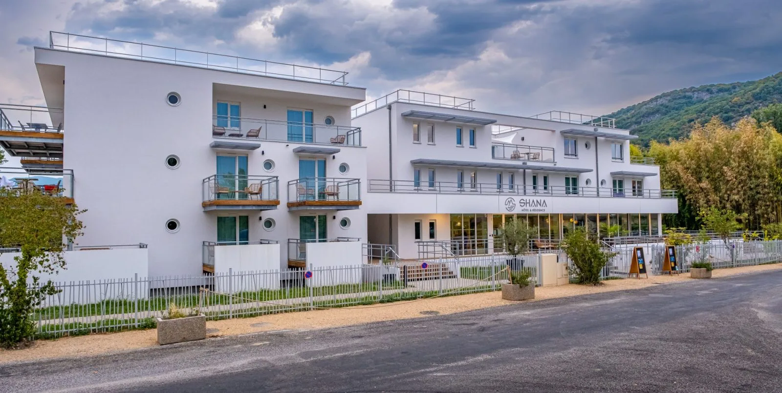 Shana Hôtel et Résidence