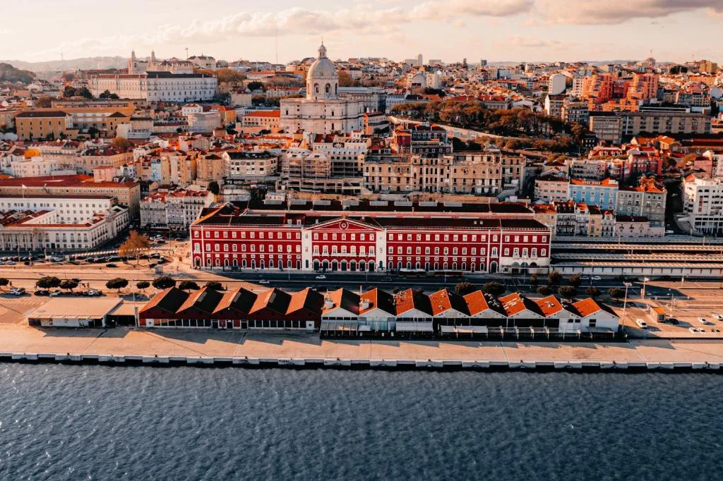 The Standard Lisbon